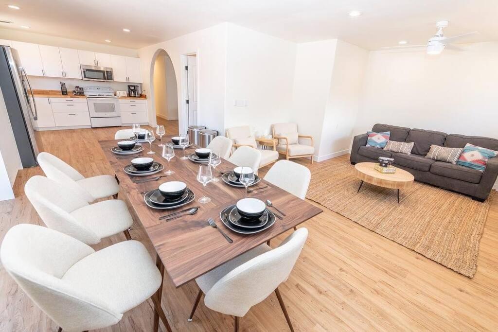 Newly Remodeled Family Friendly Holiday home Page