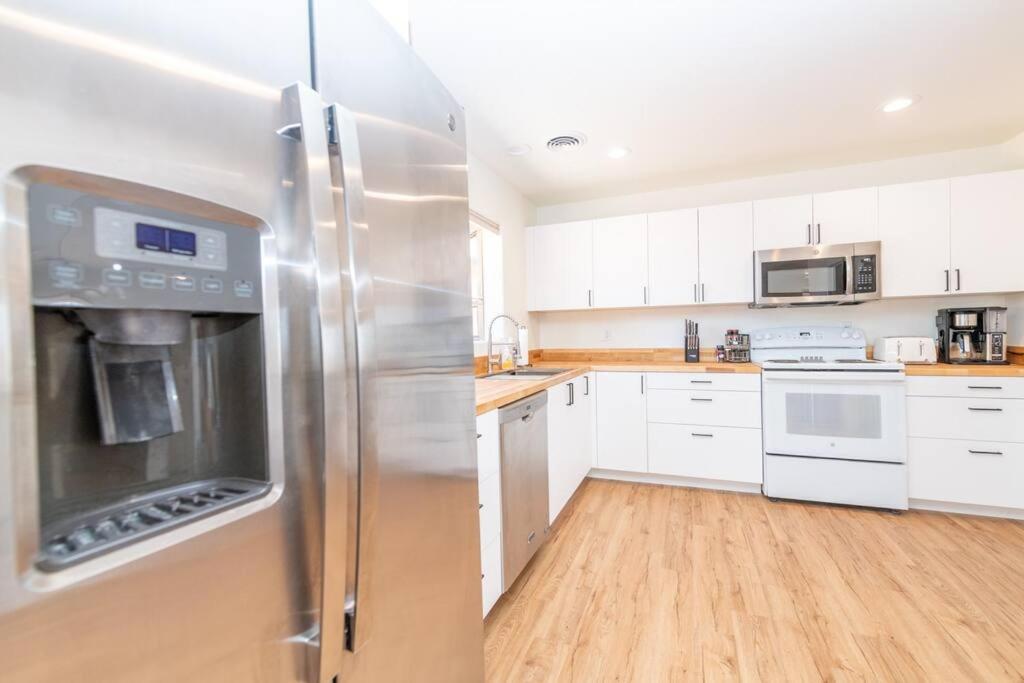 Newly Remodeled Family Friendly *
