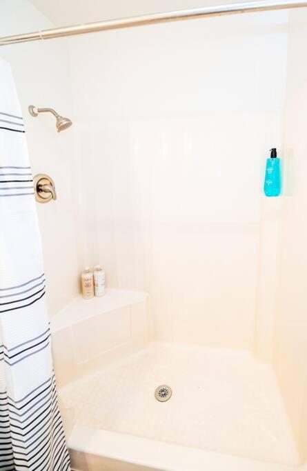 Newly Remodeled Family Friendly * Page